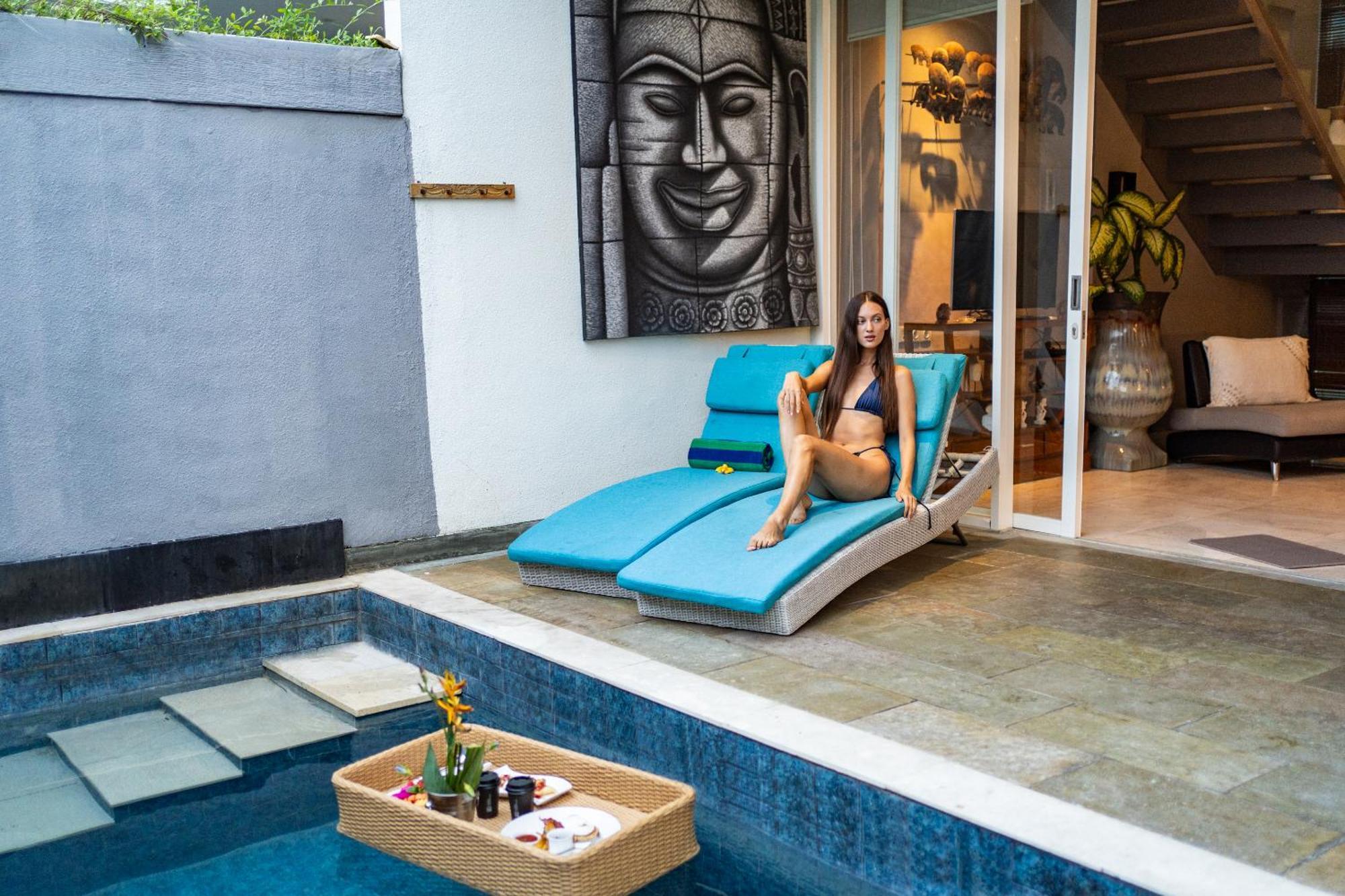 Aq-va & Seminyak Hotel Legian