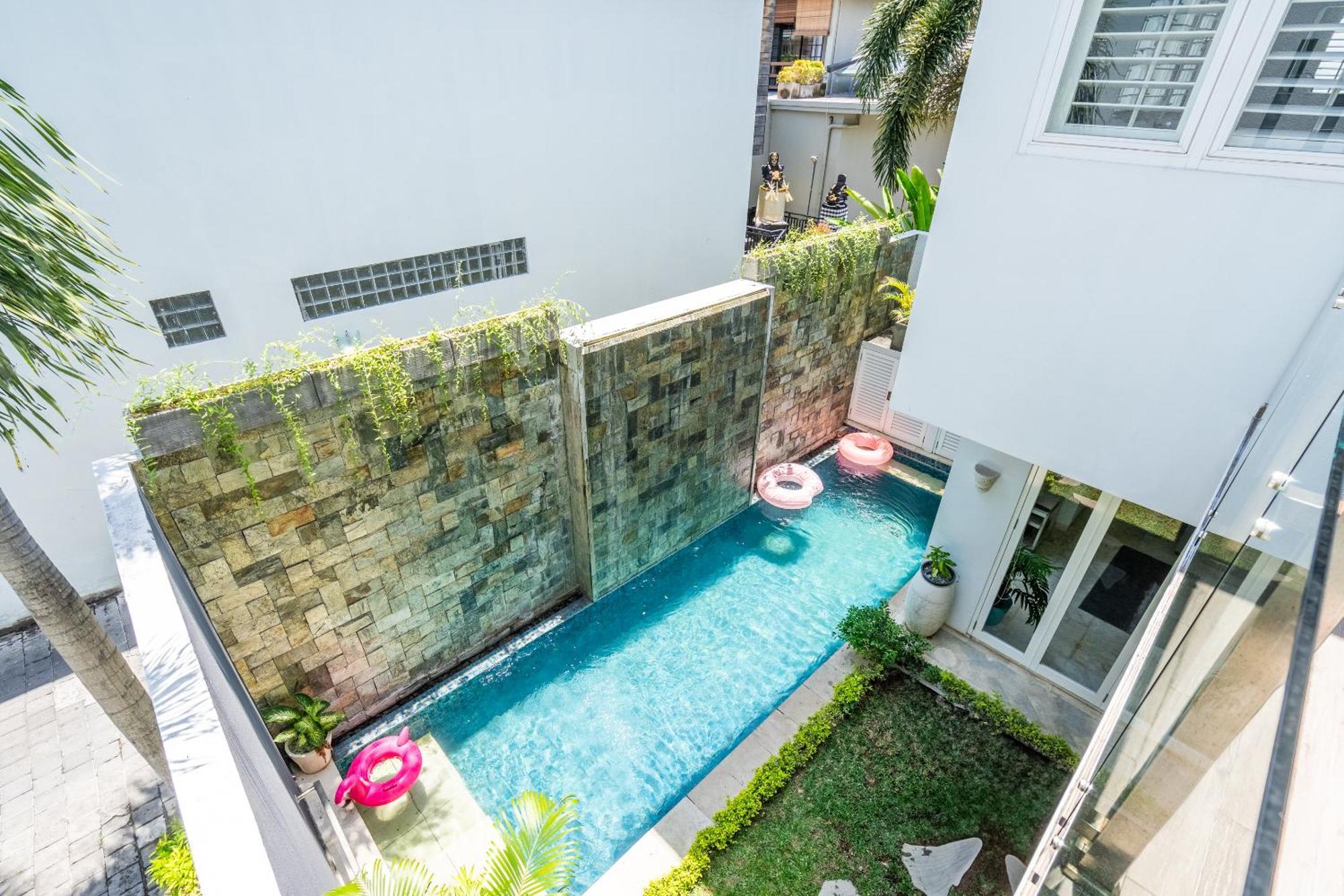 Aq-va & Seminyak होटल Legian (Bali)