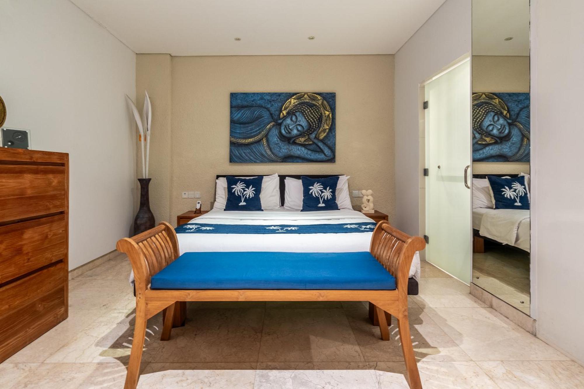 होटल Aq-va & Seminyak Legian (Bali)